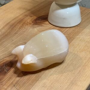 VINTAGE | Carved Stone Pig